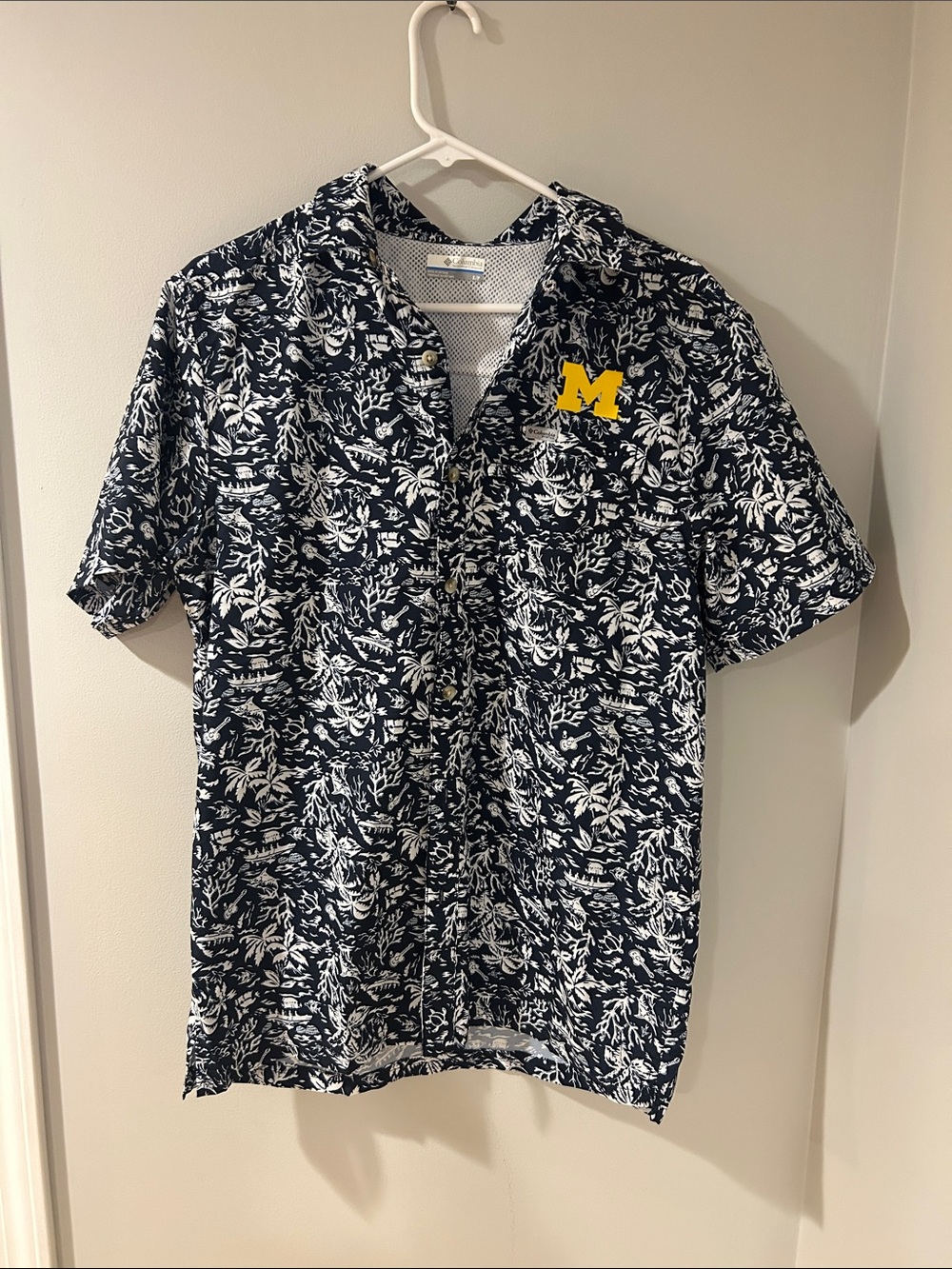 Navy Floral Short-Sleeve Button-Down Shirt with Yellow Michigan Wolverines Patch